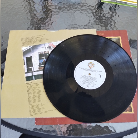EmmyLou Harris Roses in The Snow Vinyl Record Album - Picture 3 of 4